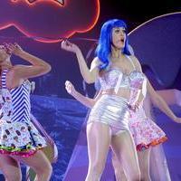 Katy Perry performing at the O2 arena - Photos | Picture 102863